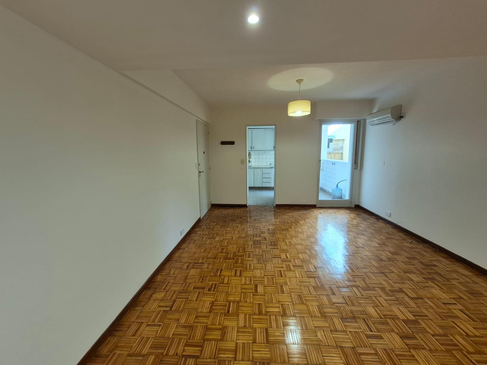 APARTMENT - FOR RENT - ALMAGRO - 2 BEDROOMS - UTILITY ROOM
