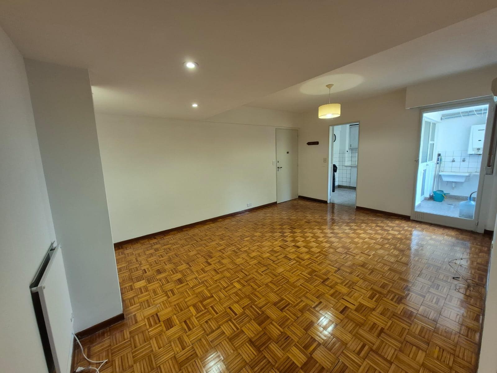 APARTMENT - FOR RENT - ALMAGRO - 2 BEDROOMS - UTILITY ROOM