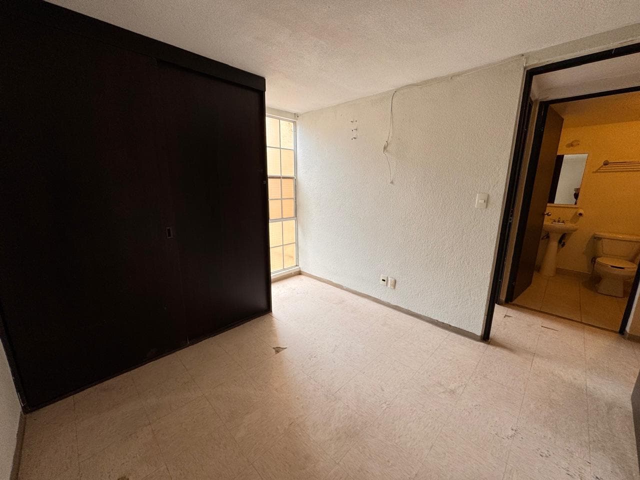 Rental apartment in the Alfonso XIII neighborhood.