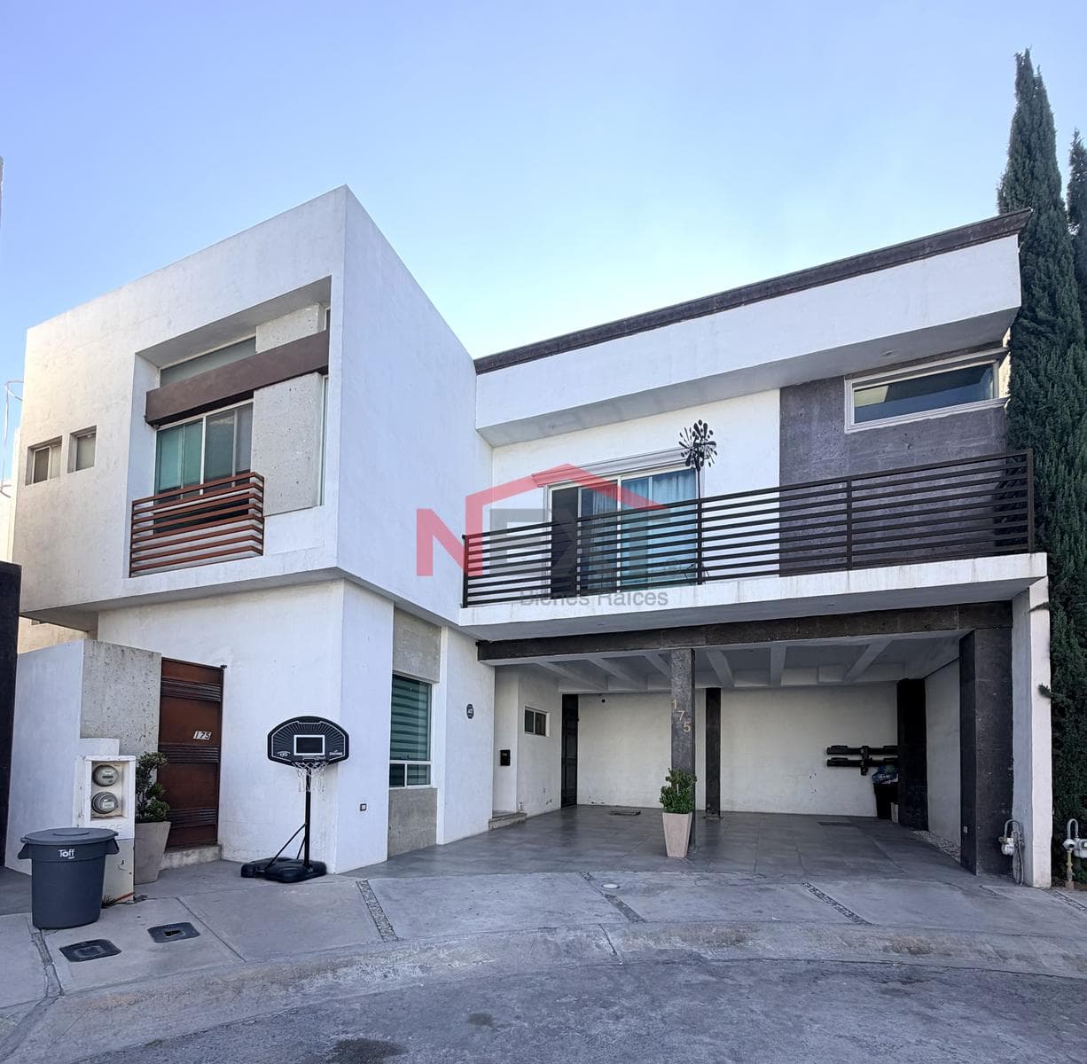 House for Sale in Villa Vergel
