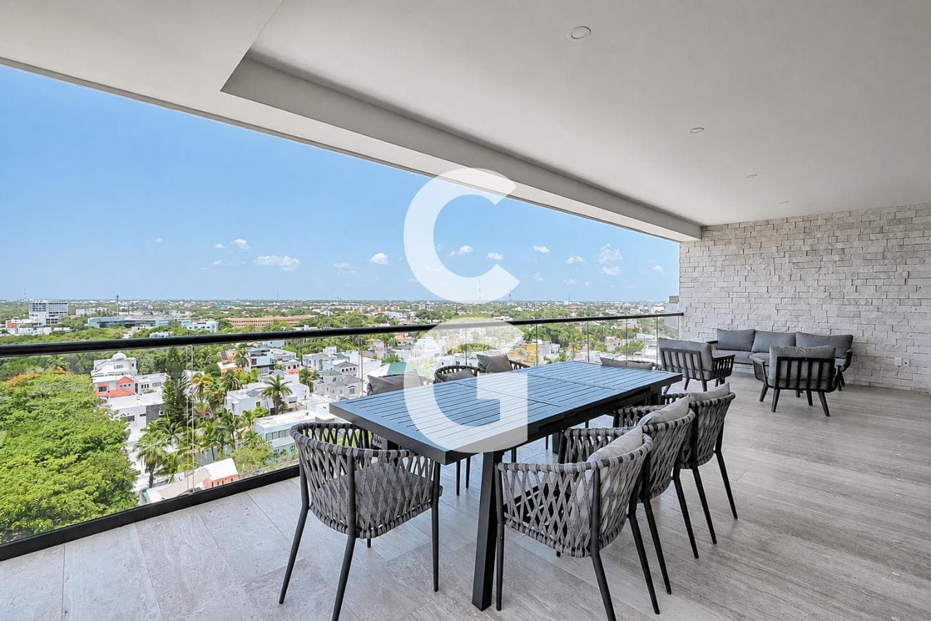 3-Bedroom Apartment for Rent in Cancún at Arkana Residences with a Spacious Terrace