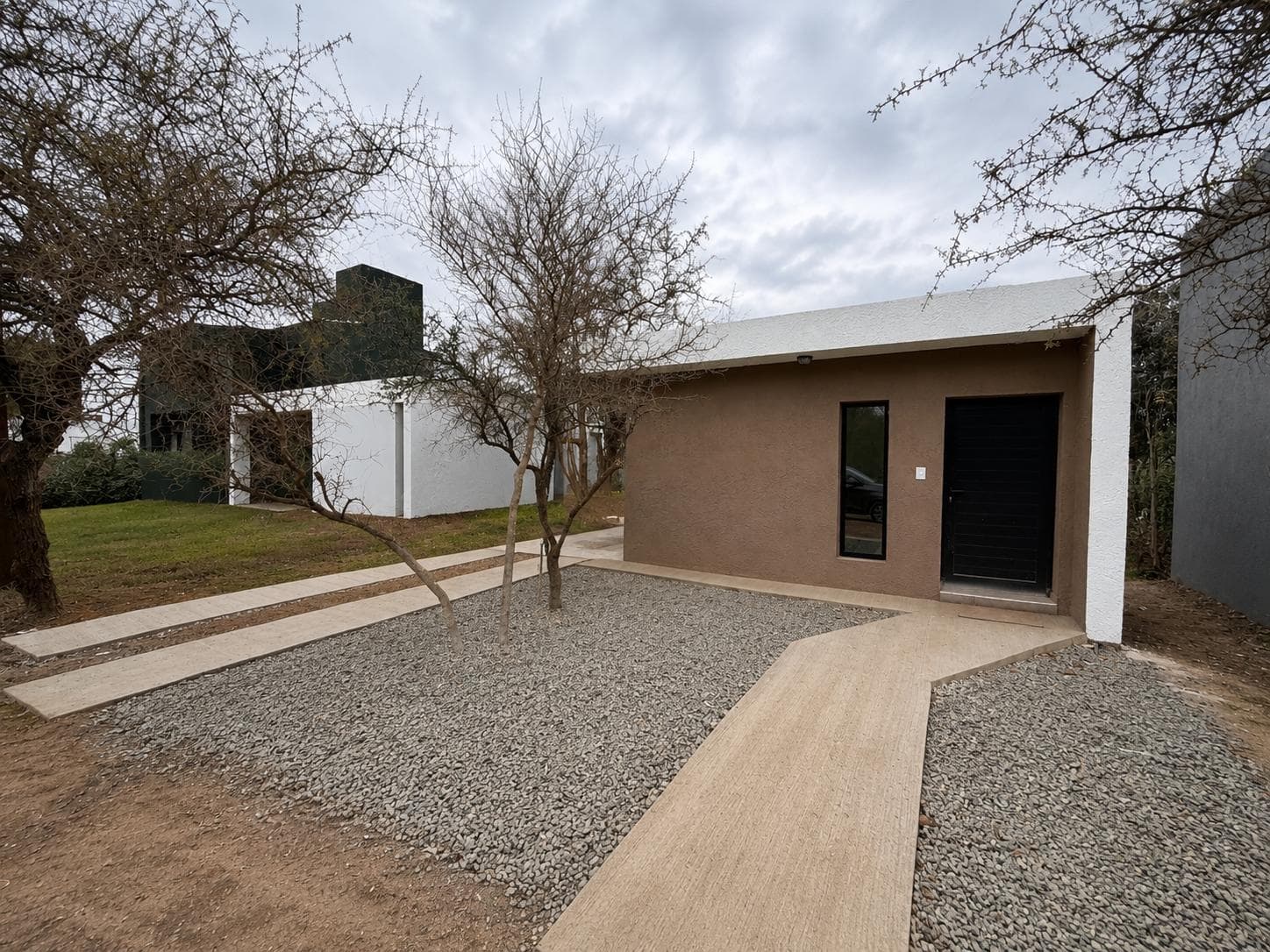 HOUSE FOR SALE IN THE GATED COMMUNITY OF VILLA CATALINA—2 BEDROOMS, QUALIFIES FOR A LOAN