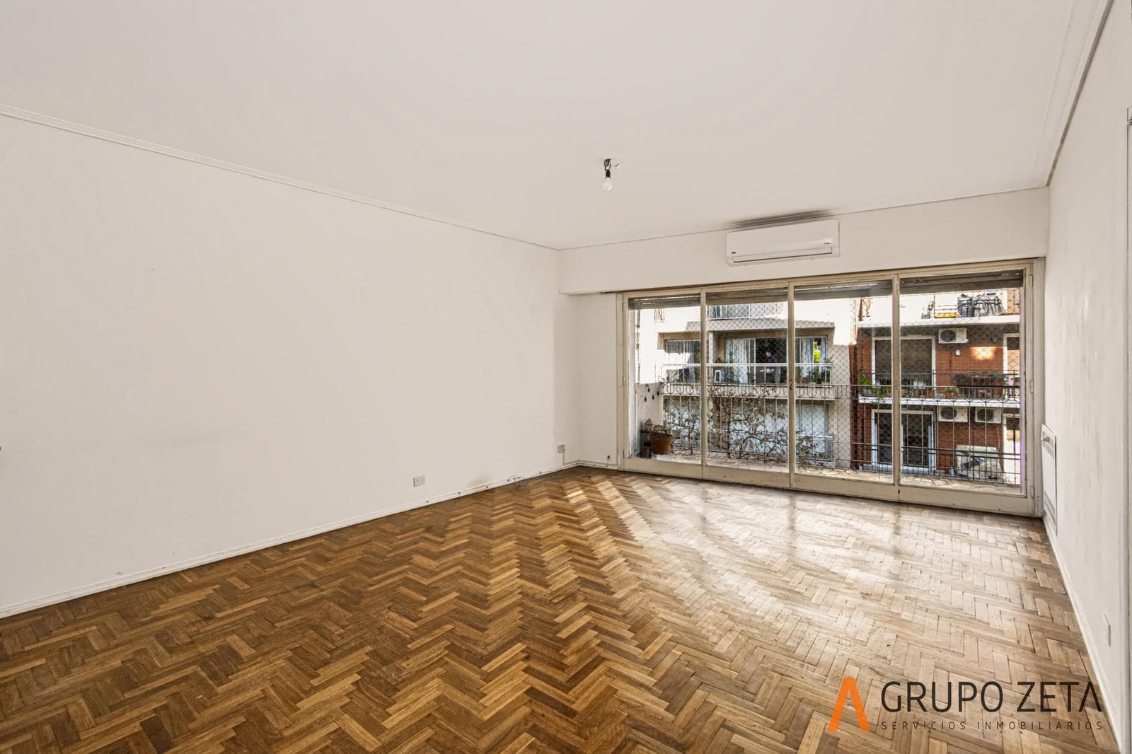 3-Bedroom Apartment + Utility Room for Sale in Palermo, Very Bright. 102 m²