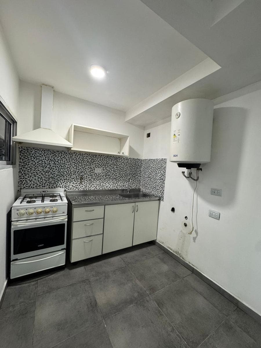 DUPLEX IN THE CRISOL NEIGHBORHOOD