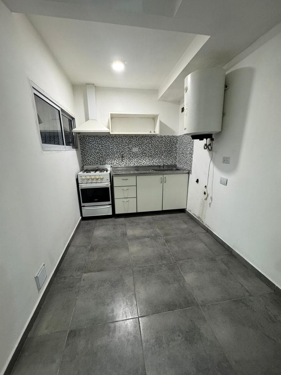 DUPLEX IN THE CRISOL NEIGHBORHOOD