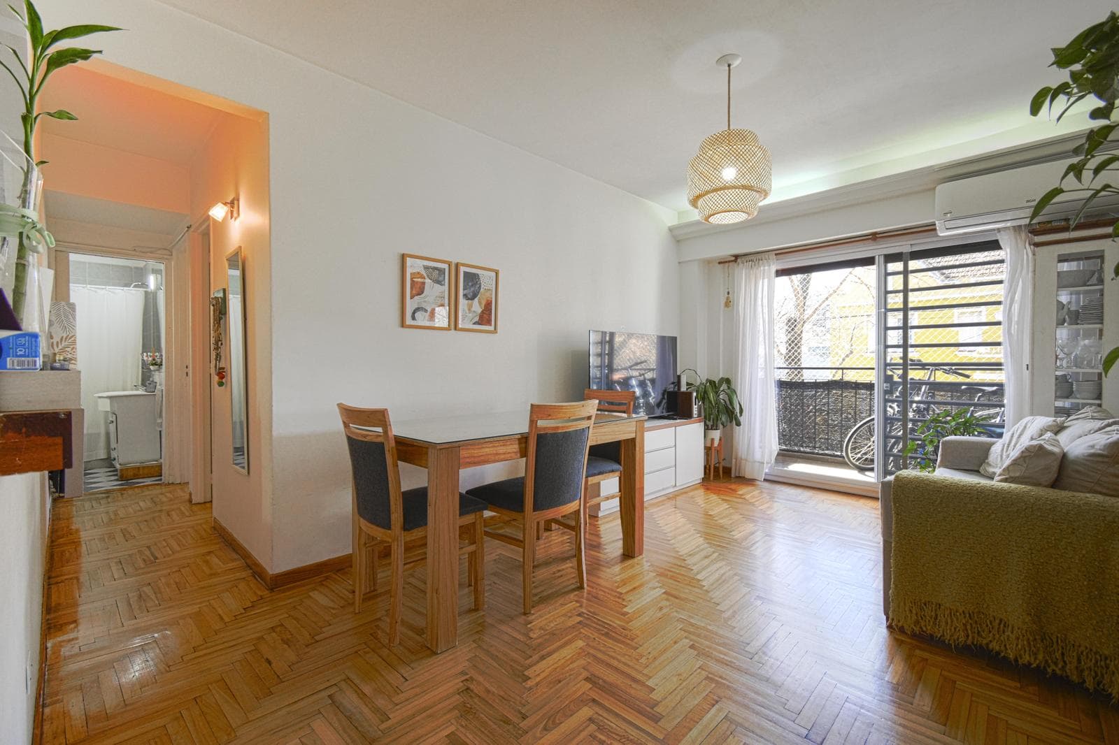 3-room apartment for sale with a balcony in Villa Urquiza
