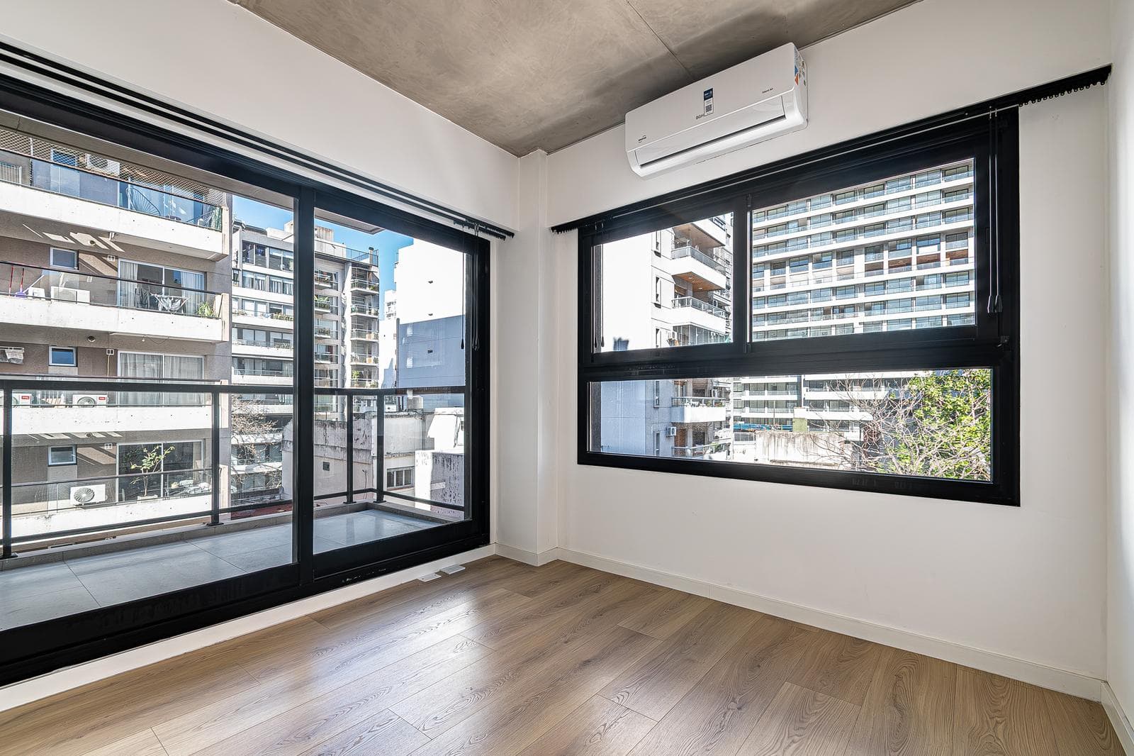 2-Bedroom Apartment with Bathroom, Balcony, and Brand-New Amenities - Belgrano