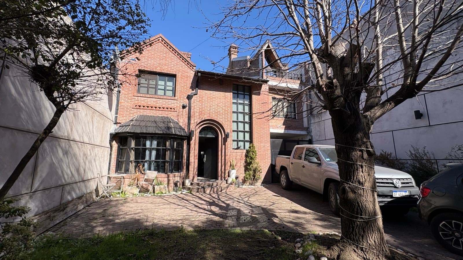 For Sale, House, 5 Rooms, 2 En-Suite Bathrooms, Park, Garage, Porch, Laundry Room, Villa Lugano