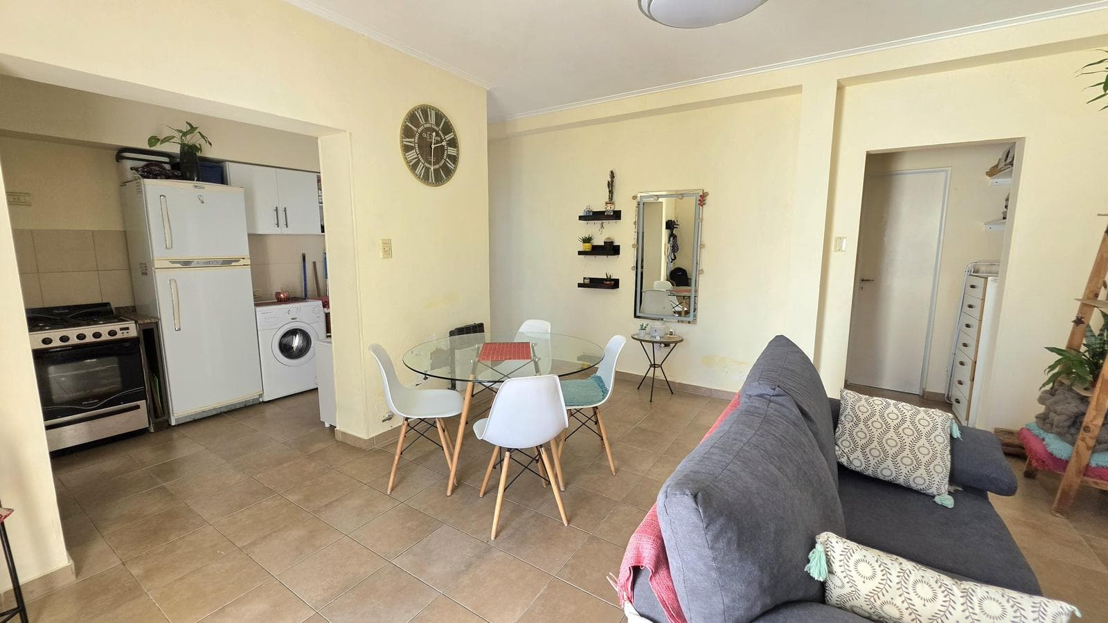 Apartment with a garage in Sargento Cabral!