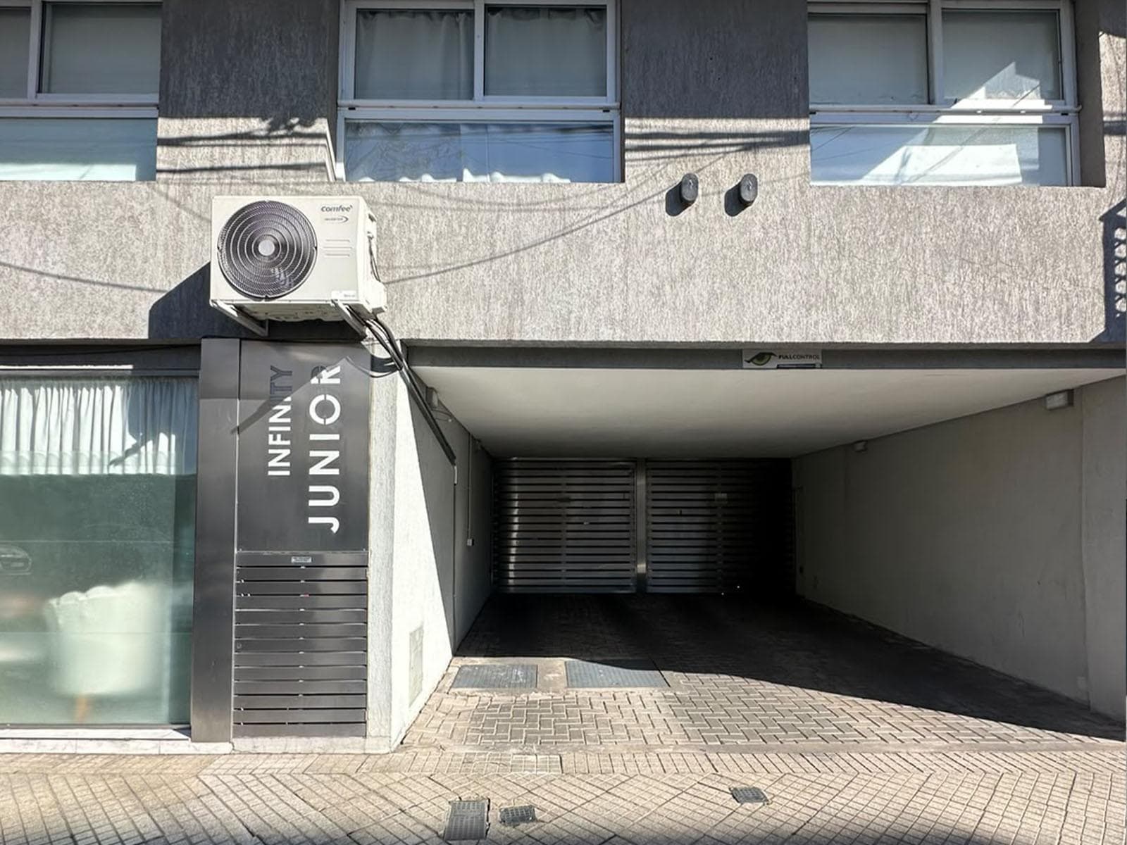Cochera Cubierta en Planta Baja - Centro, Rosario
