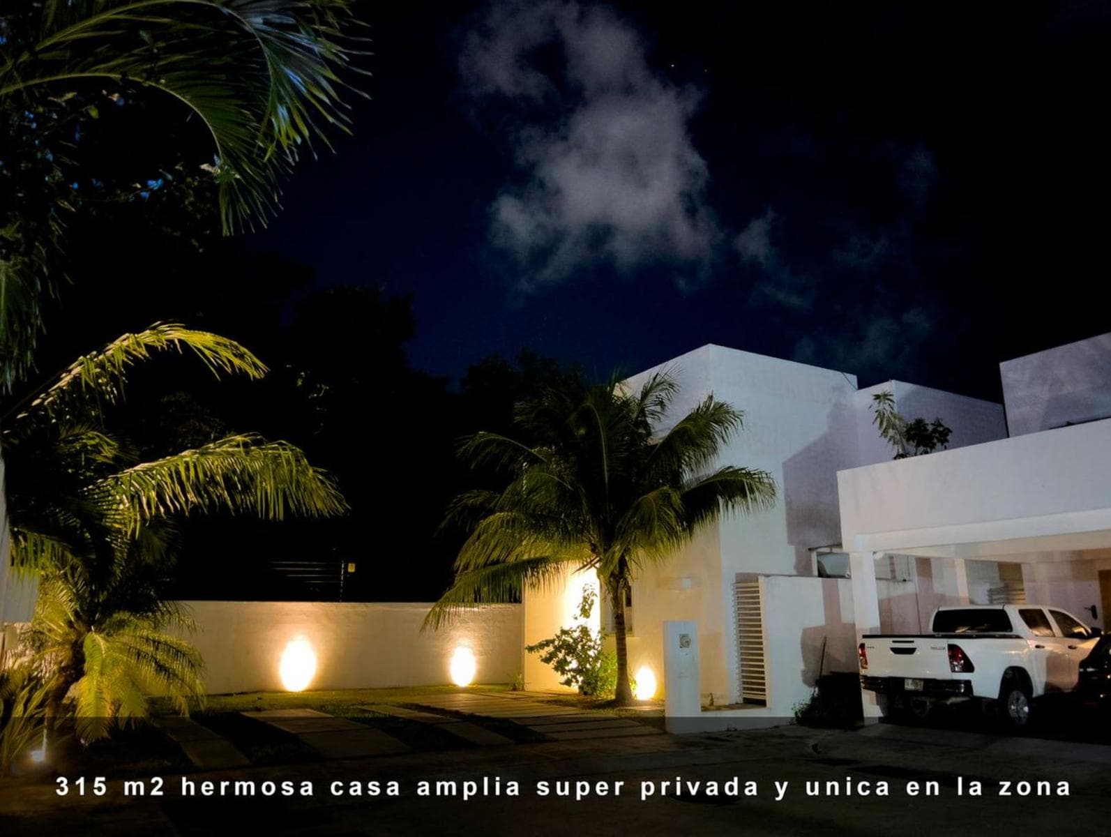 3-Bedroom, 2.5-Bathroom House in La Joya, Playa del Carmen