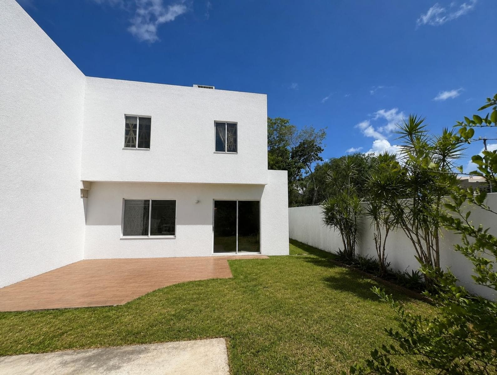 3-Bedroom, 2.5-Bathroom House in La Joya, Playa del Carmen