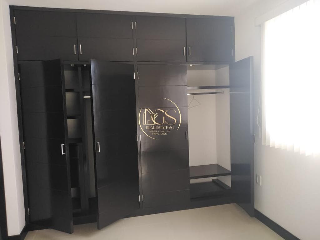 HOUSE FOR SALE IN PALMA REAL, CELAYA