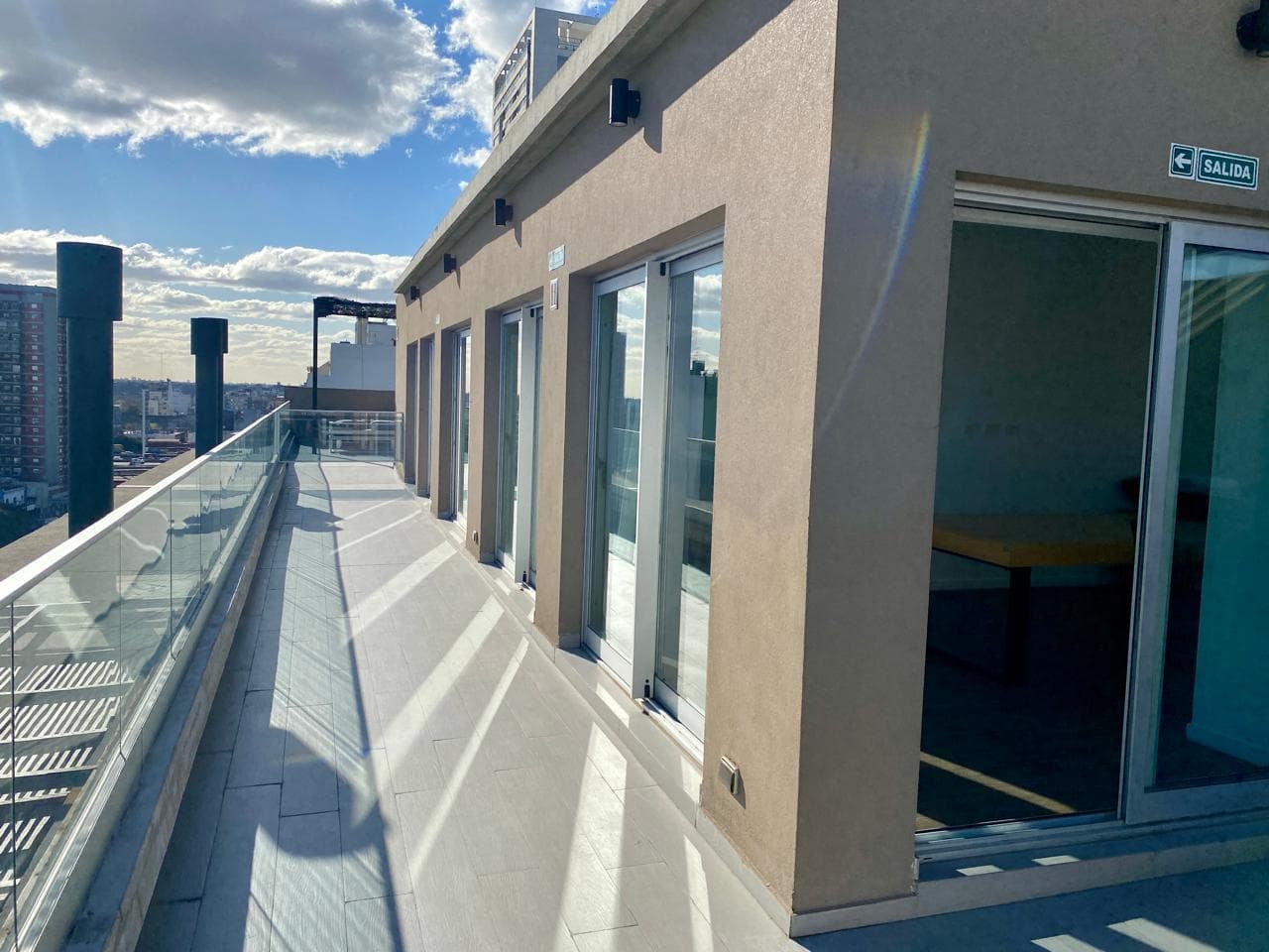 Brand-new apartment with a patio in Nuñez