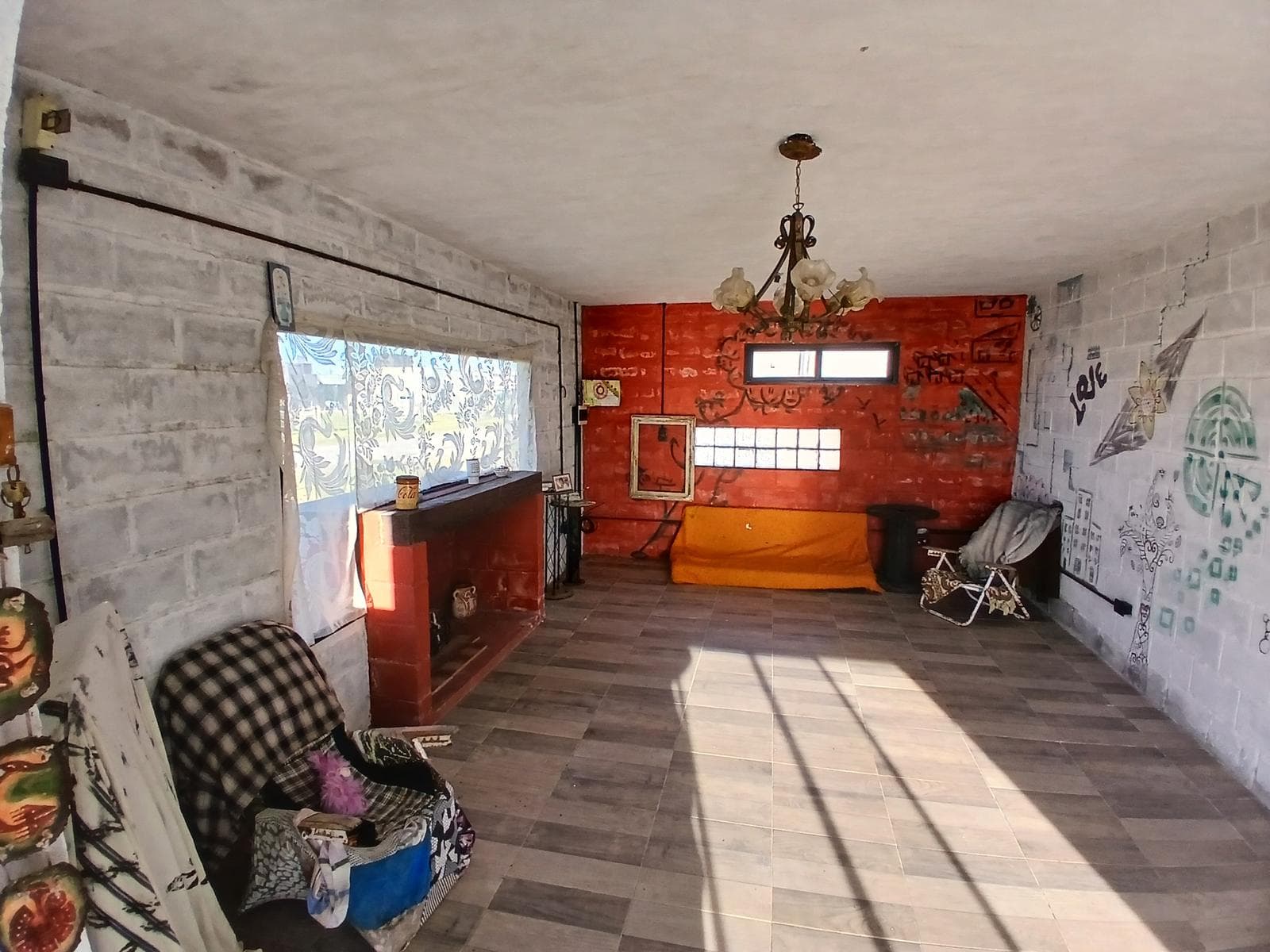 Súper Oportunidad Casa que necesita detalles de terminación a la venta en Domselaar Chico
