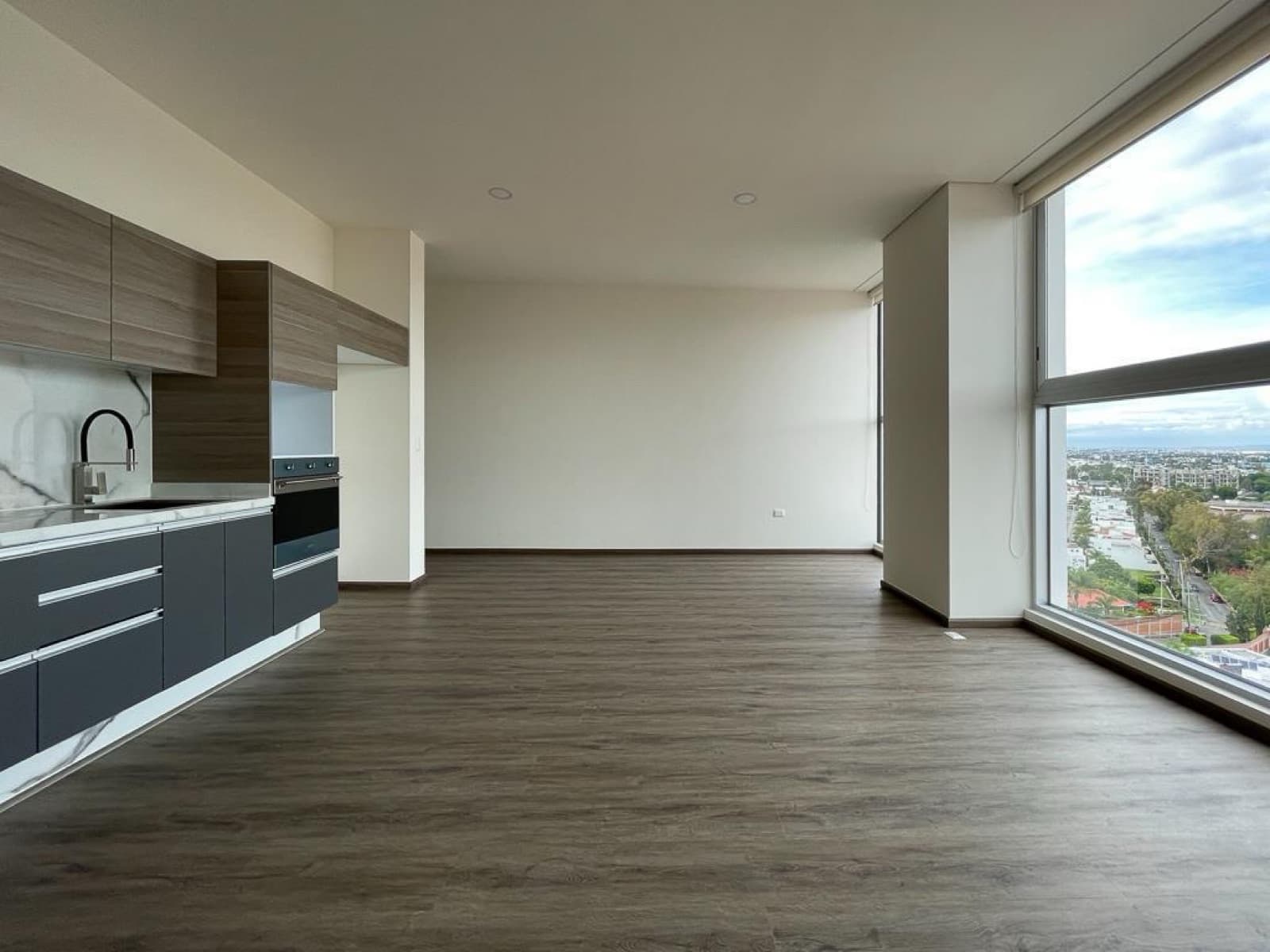 Apartment for Rent Across from La Vista