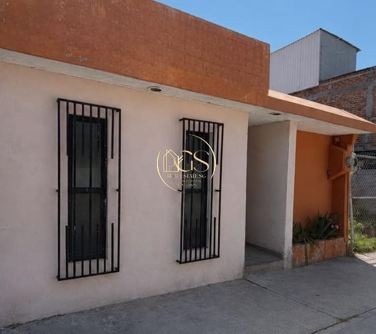 HOUSE FOR SALE IN VILLAS DEL ROMERAL, CELAYA