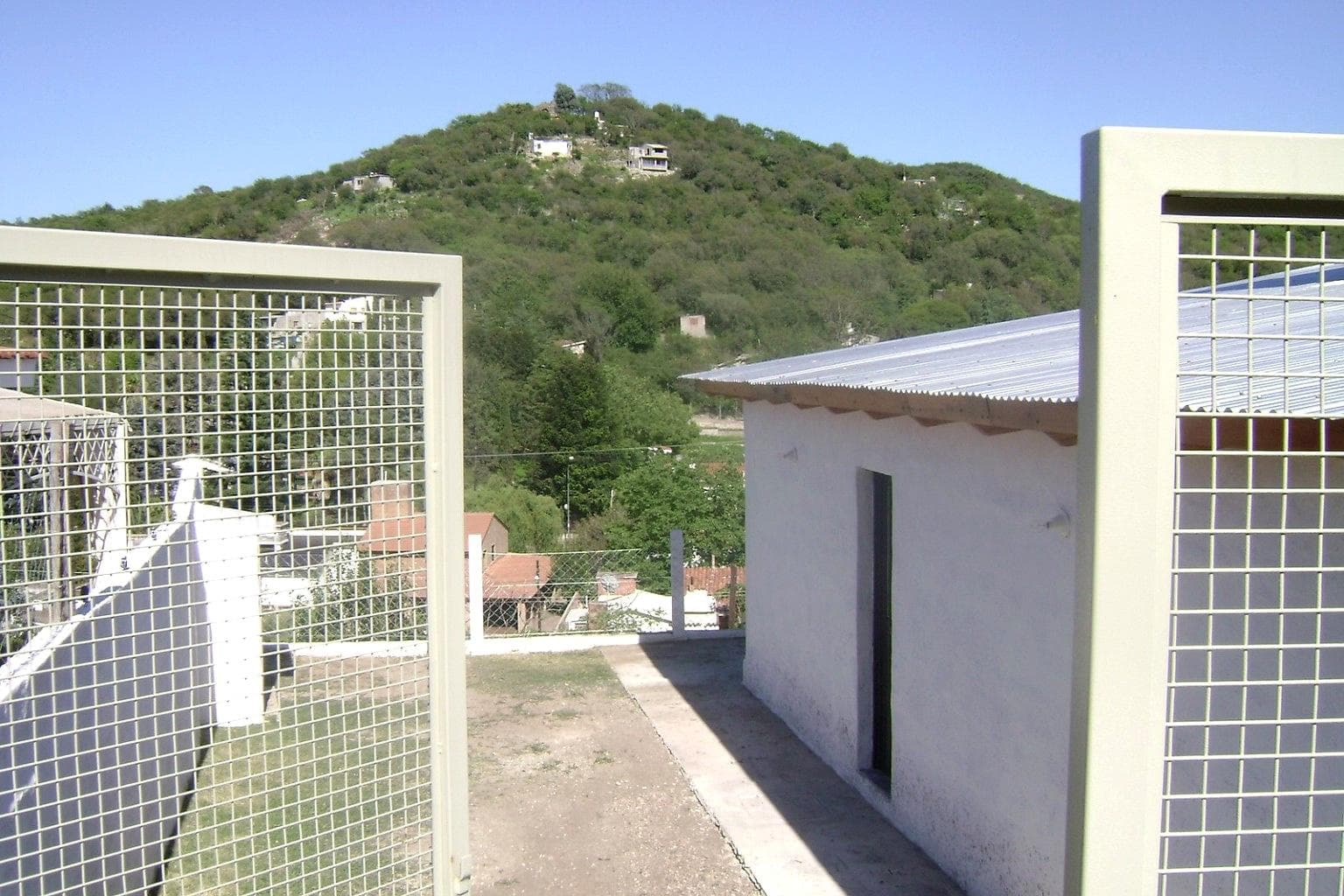 FOR SALE: 2-BEDROOM APARTMENT IN UNQUILLO