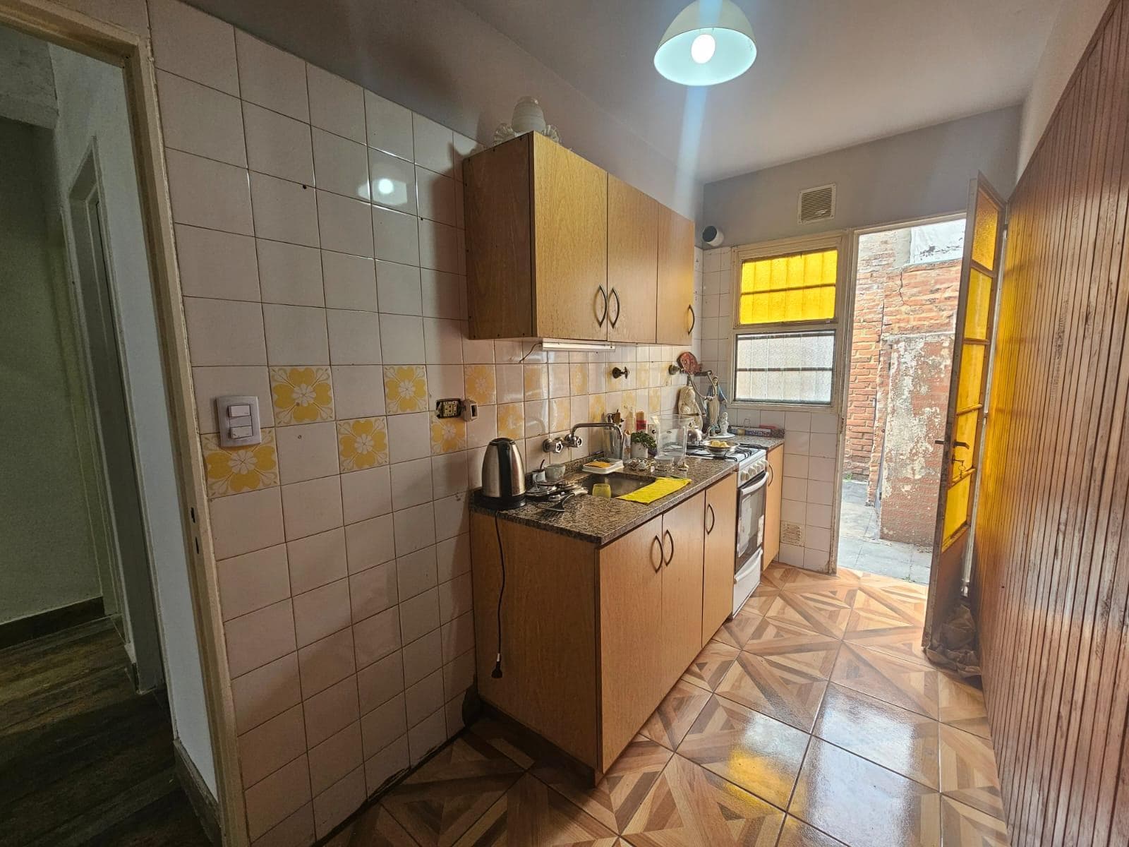 Venta Ph 3 ambientes tipo casa con cochera, jardin y patio independiente
