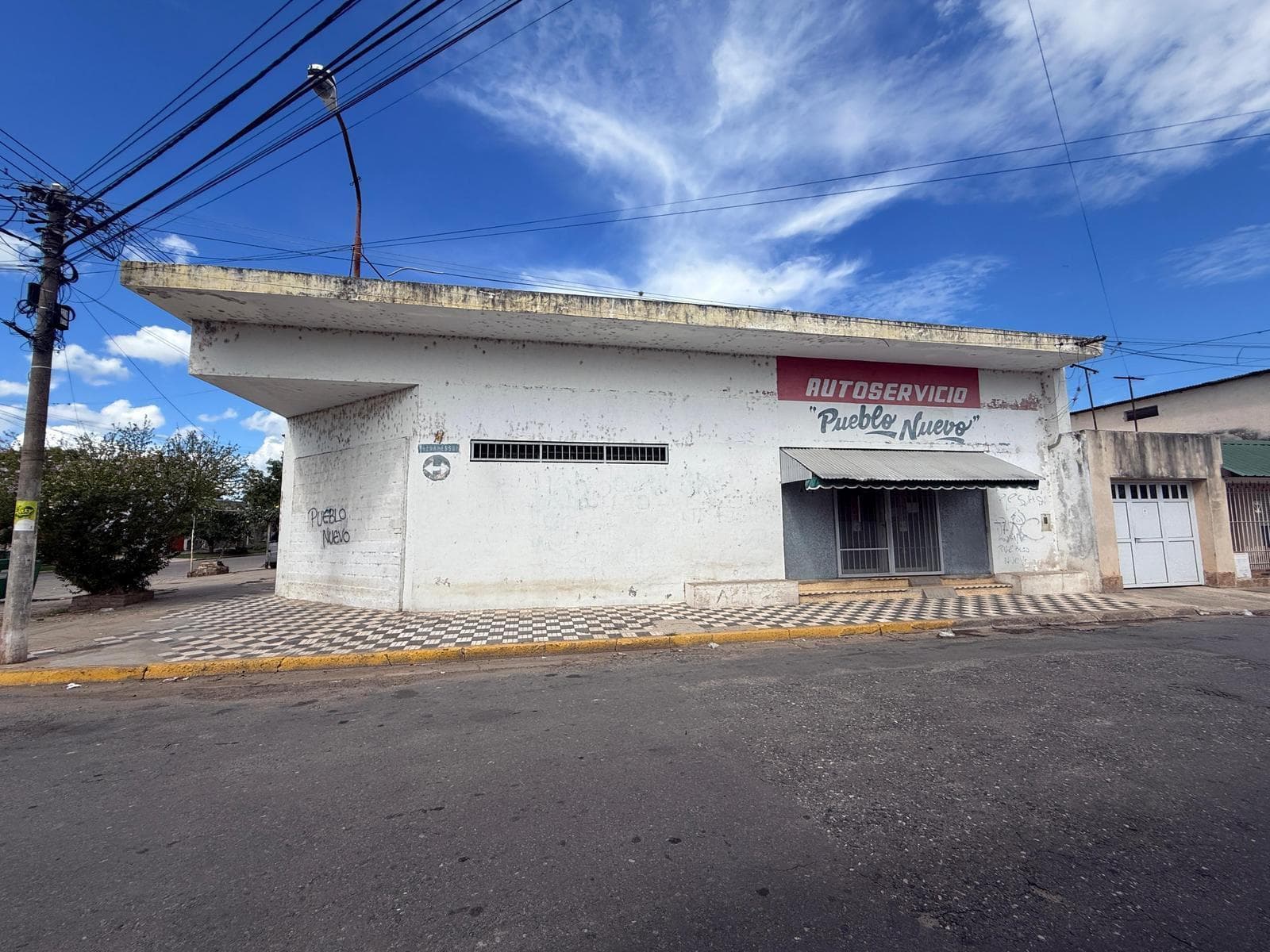 Venta Casa Con Local Comercial y Fondo de Comercio. V. G. Galvez