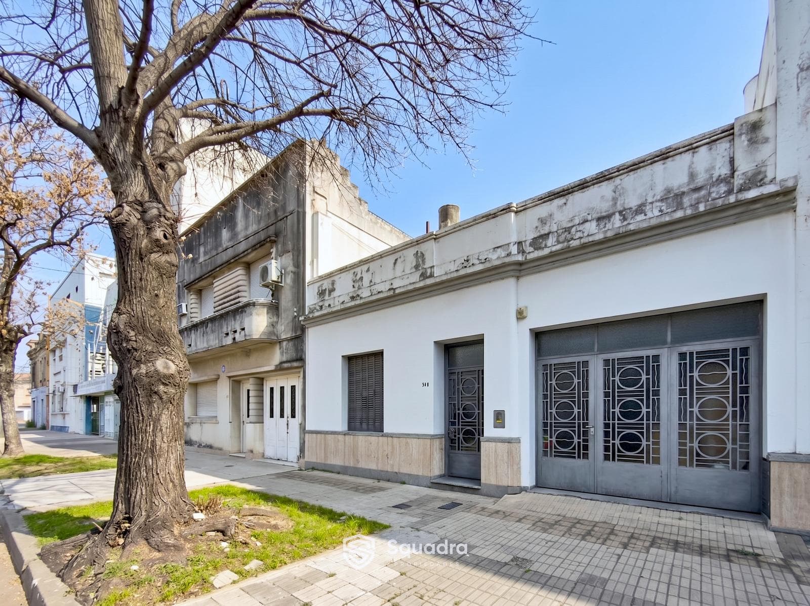 FOR SALE | TRADE - 3-bedroom house with patio and garage - Luis Agote, Rosario - MORTGAGE-ELIGIBLE.