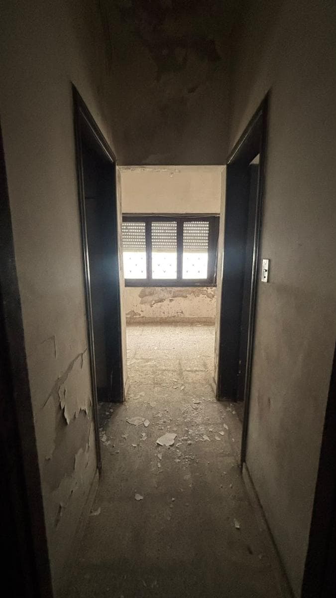 3-room apartment with a patio to be renovated