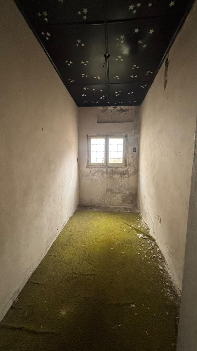3-room apartment with a patio to be renovated