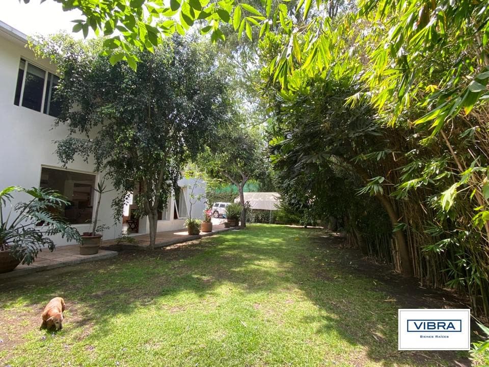 Spacious house with a large garden in Tetelpan. Ground floor