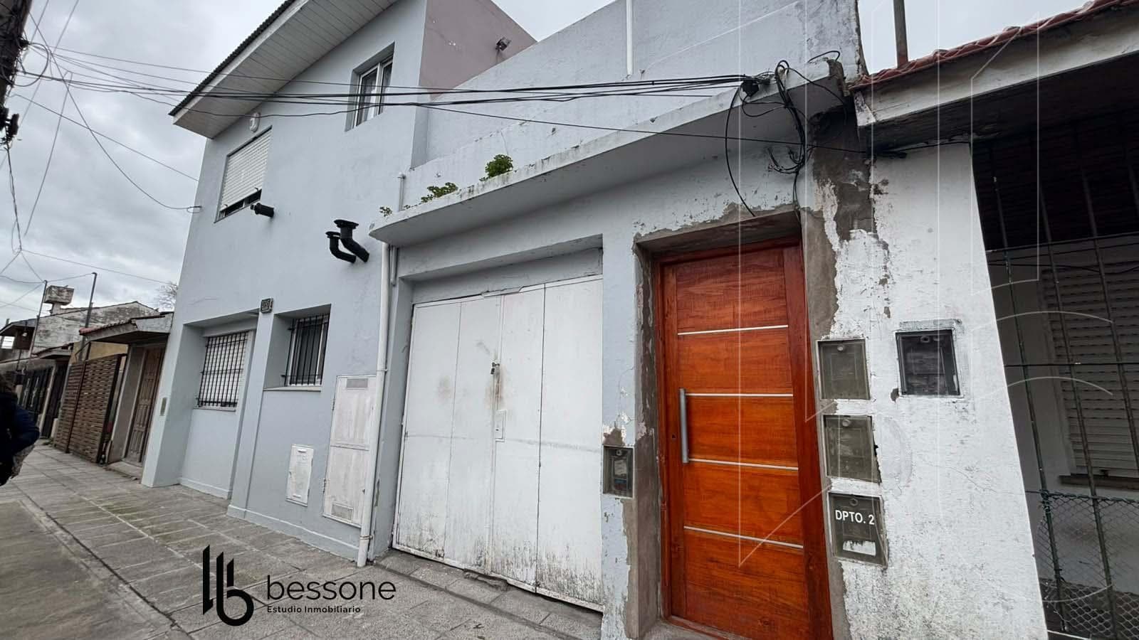 3-room house with a barbecue area and patio