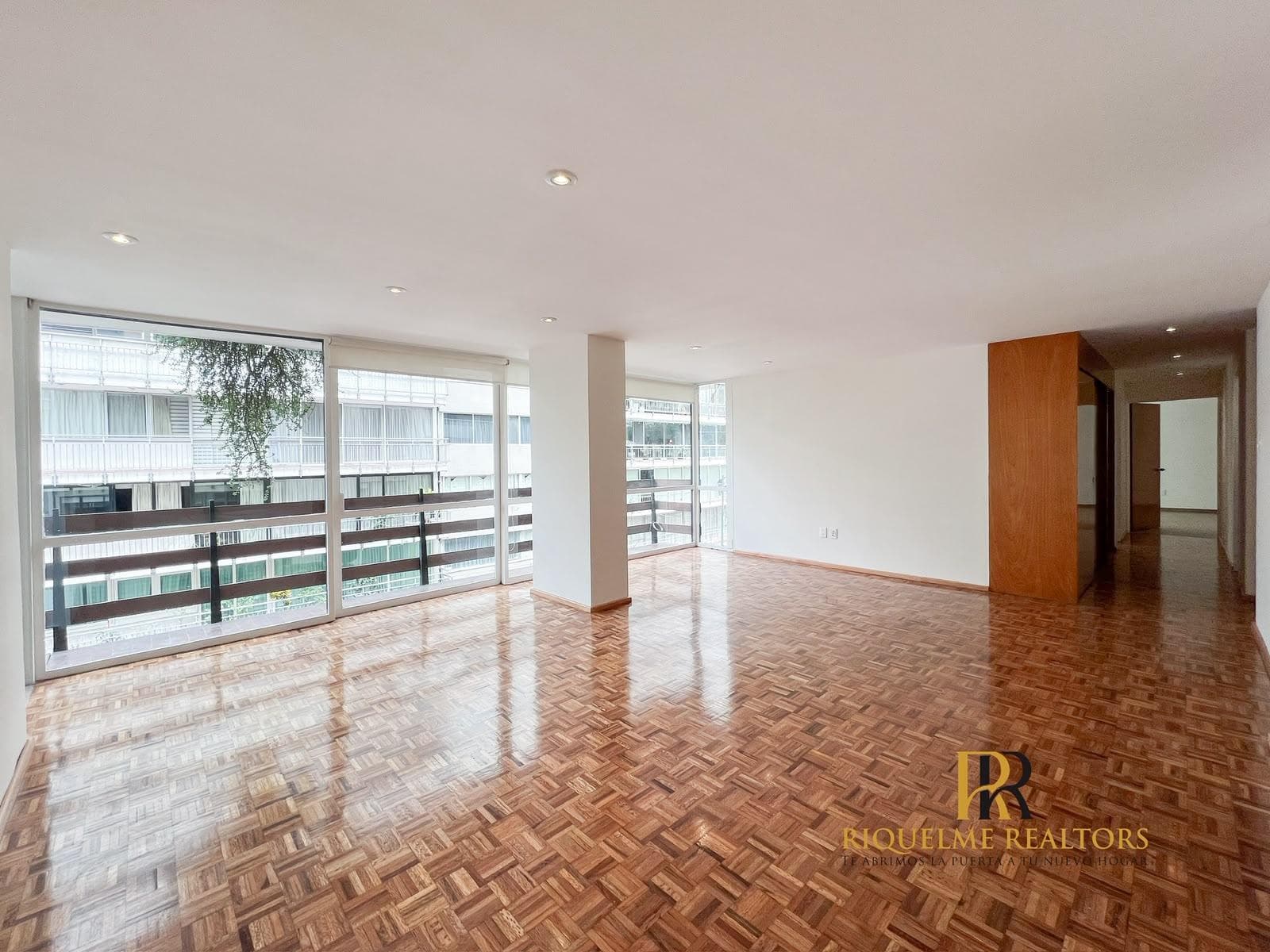 RENT: REMODELED APARTMENT IN POLANCO