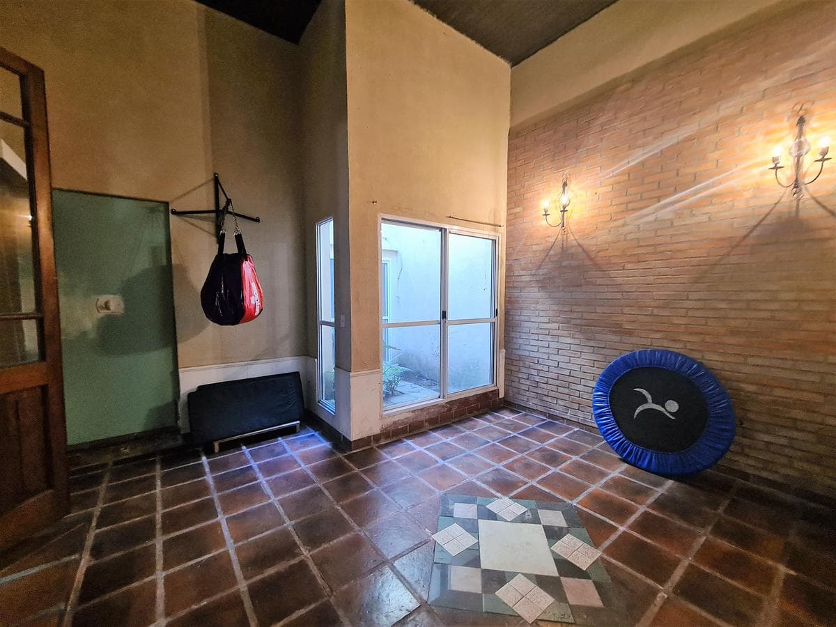 3-room apartment in Lanusita with no maintenance fees