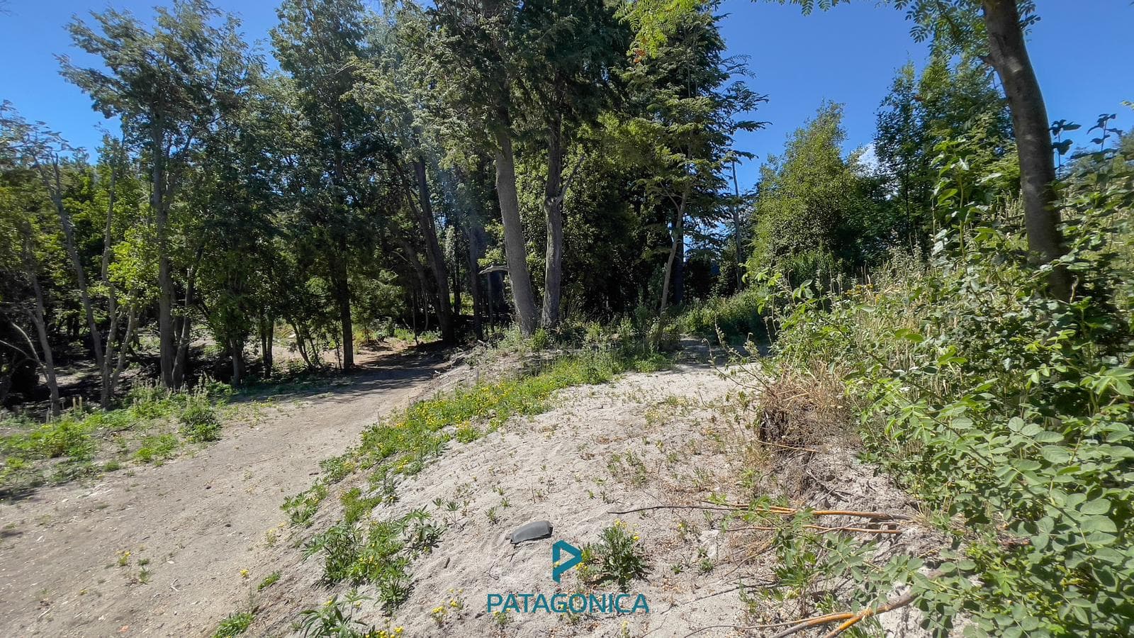 FOR SALE - 928 m² UF10 lot in Lomas del Correntoso, Villa La Angostura