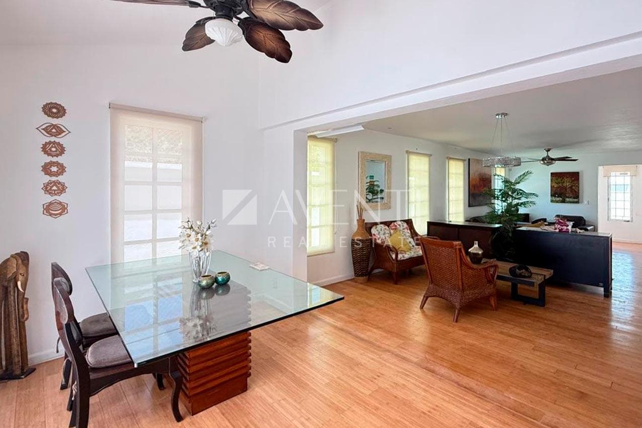 House for Sale/Rent, SM 16, Cancún