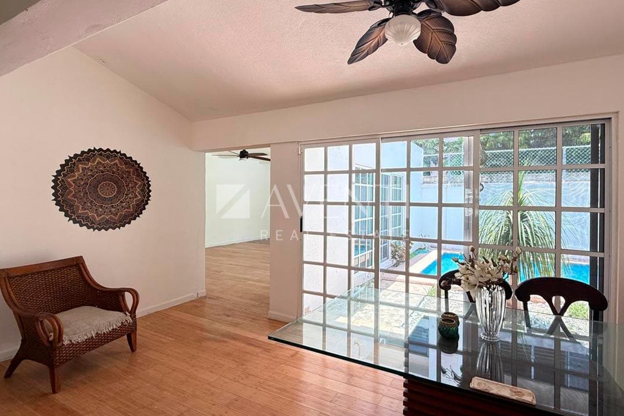 House for Sale/Rent, SM 16, Cancún