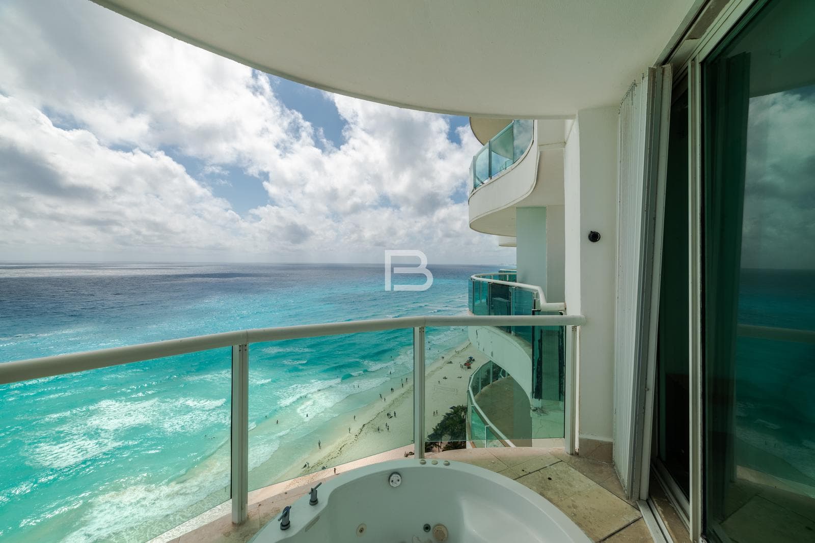Bay View Grand: Furnished Apartment for Rent
