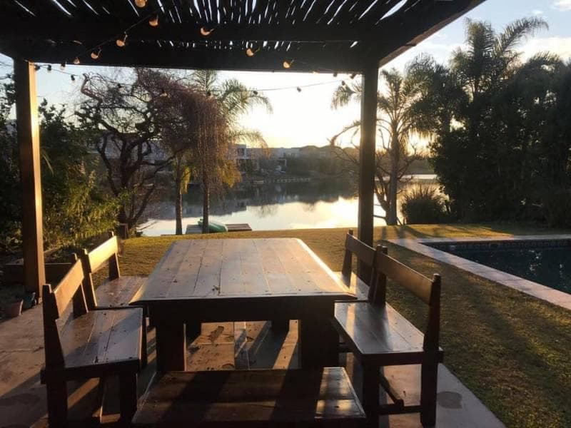 MODERN HOUSE FOR SALE IN GLORIETAS, NEAR LAKE NORDELTA