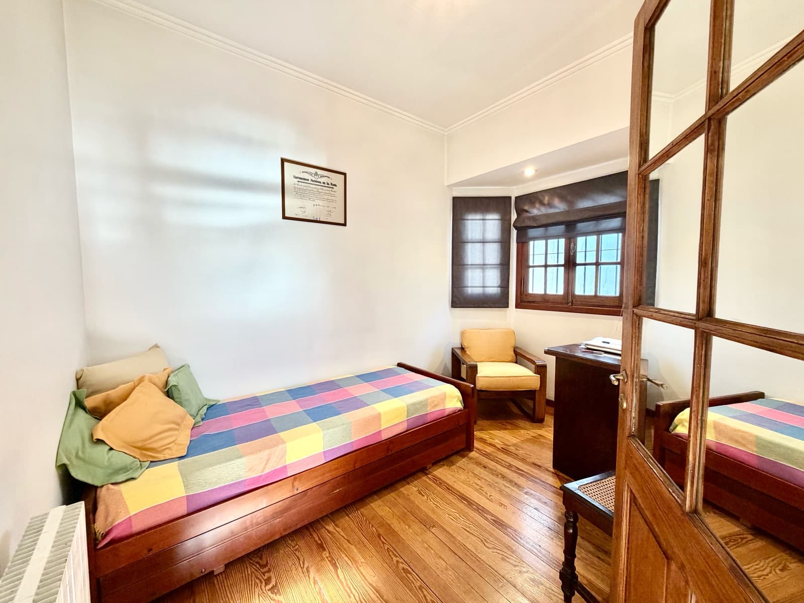 3-bedroom house with a patio and garage in La Plata