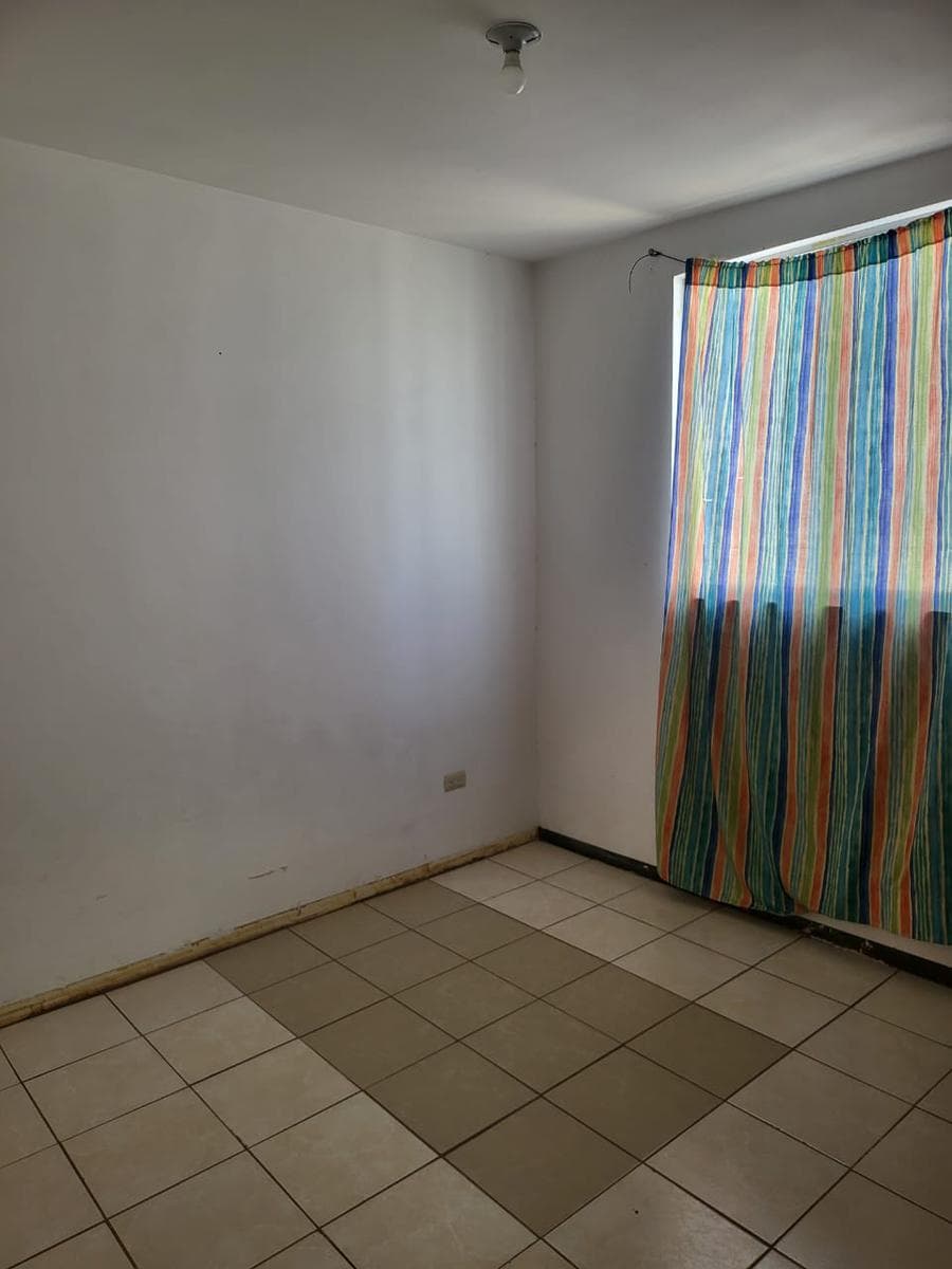 2-Story House for Rent in Portal de San Roque, Juárez