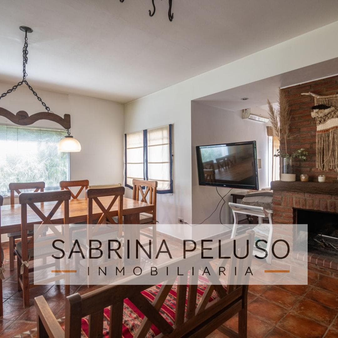 HOUSE FOR SALE IN THE EL CASCO MORENO NEIGHBORHOOD