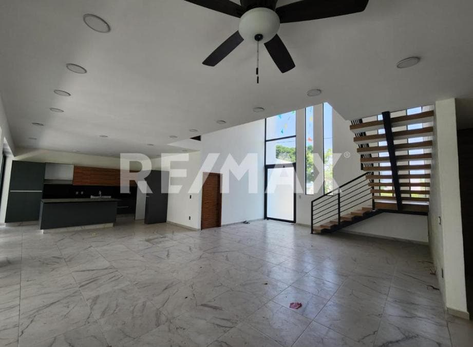 House for Sale in Morelos, Lomas de Cocoyoc Subdivision