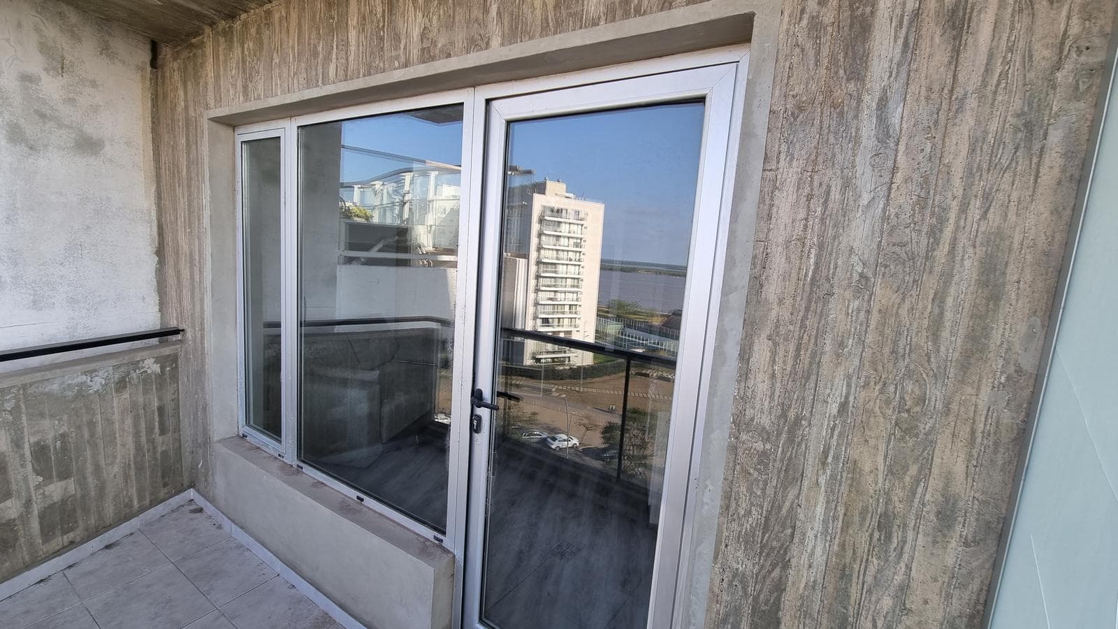 For Sale/Financing: One-Bedroom Apartments with Amenities. Puerto Norte, Rosario
