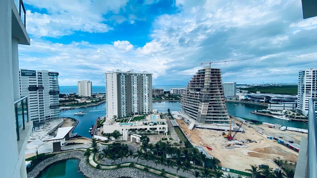 FURNISHED 2-Bedroom Apartment for Sale in Maioris, Puerto Cancún