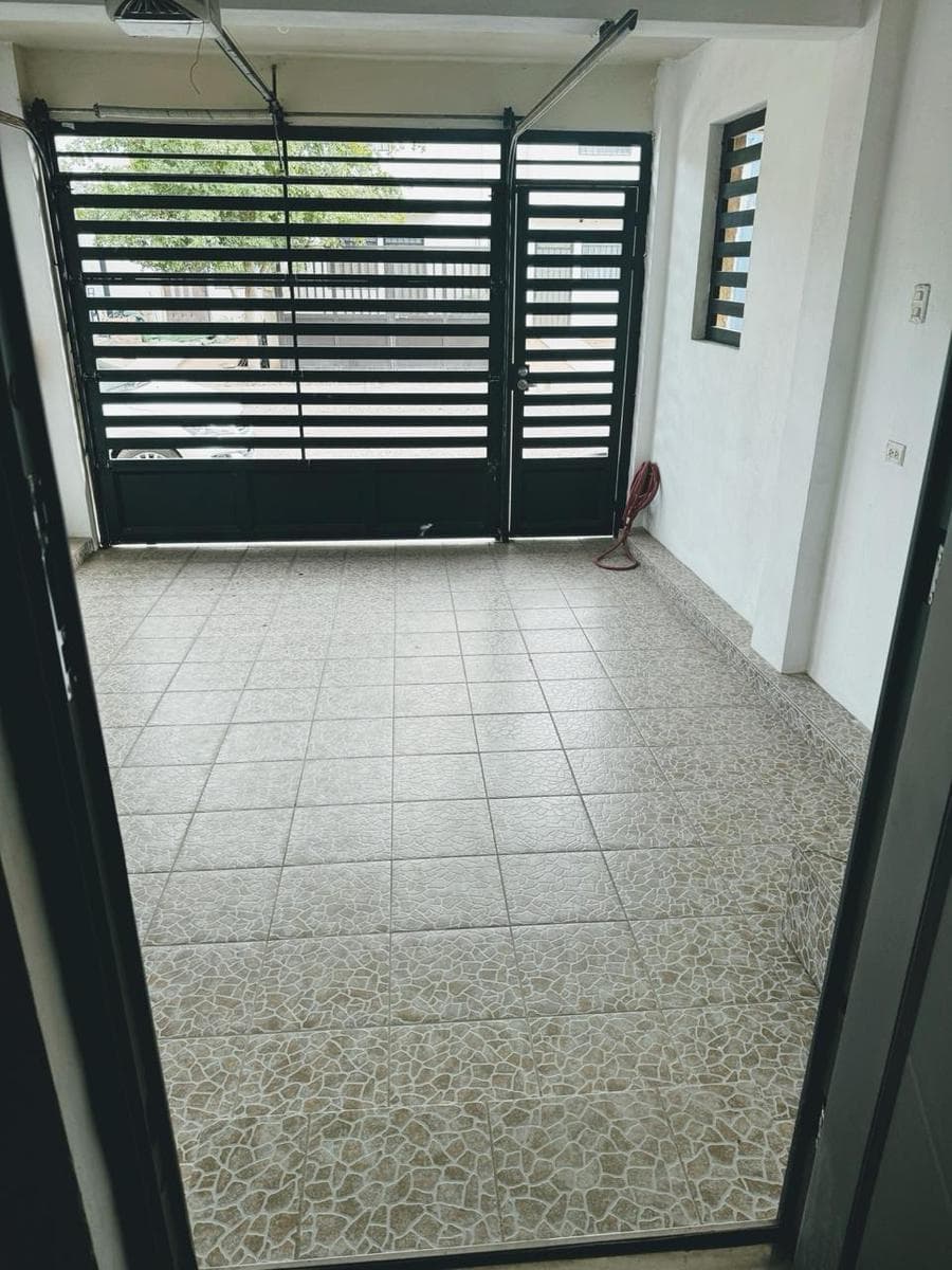 House for sale in Las Lomas, Real del Parque neighborhood