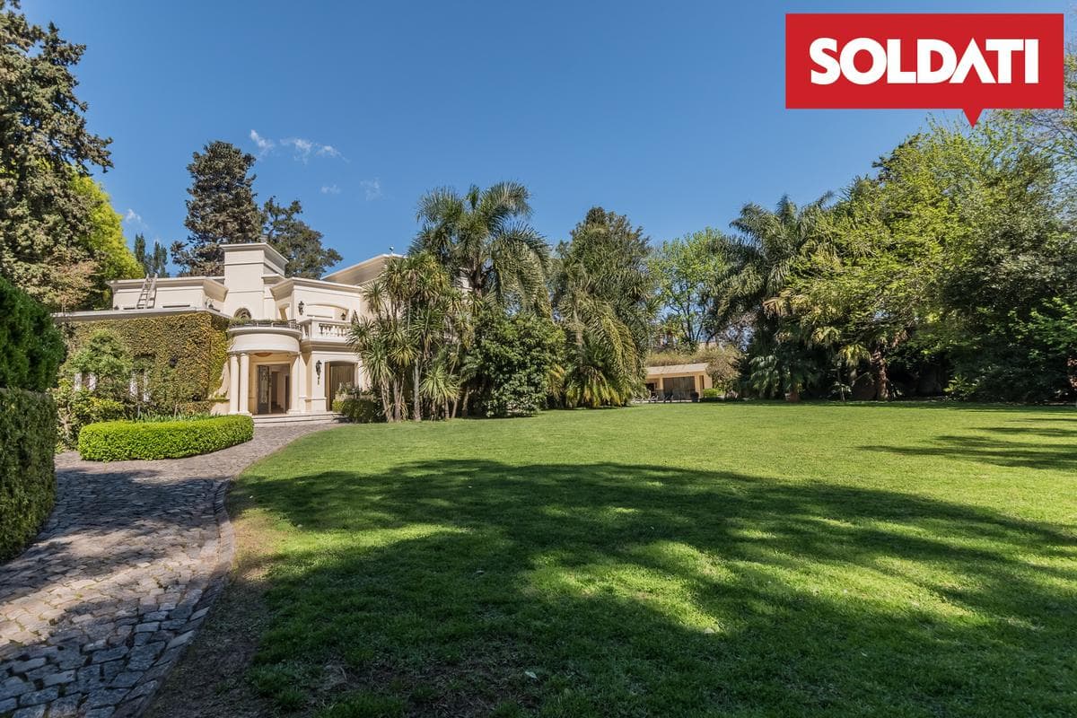 Excellent Dream Home with Garden and Pool - Boulogne - San Isidro