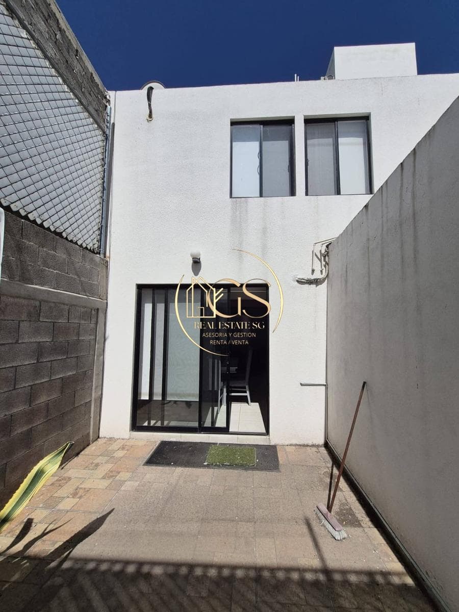 HOUSE FOR SALE IN LA CANTERA, CELAYA