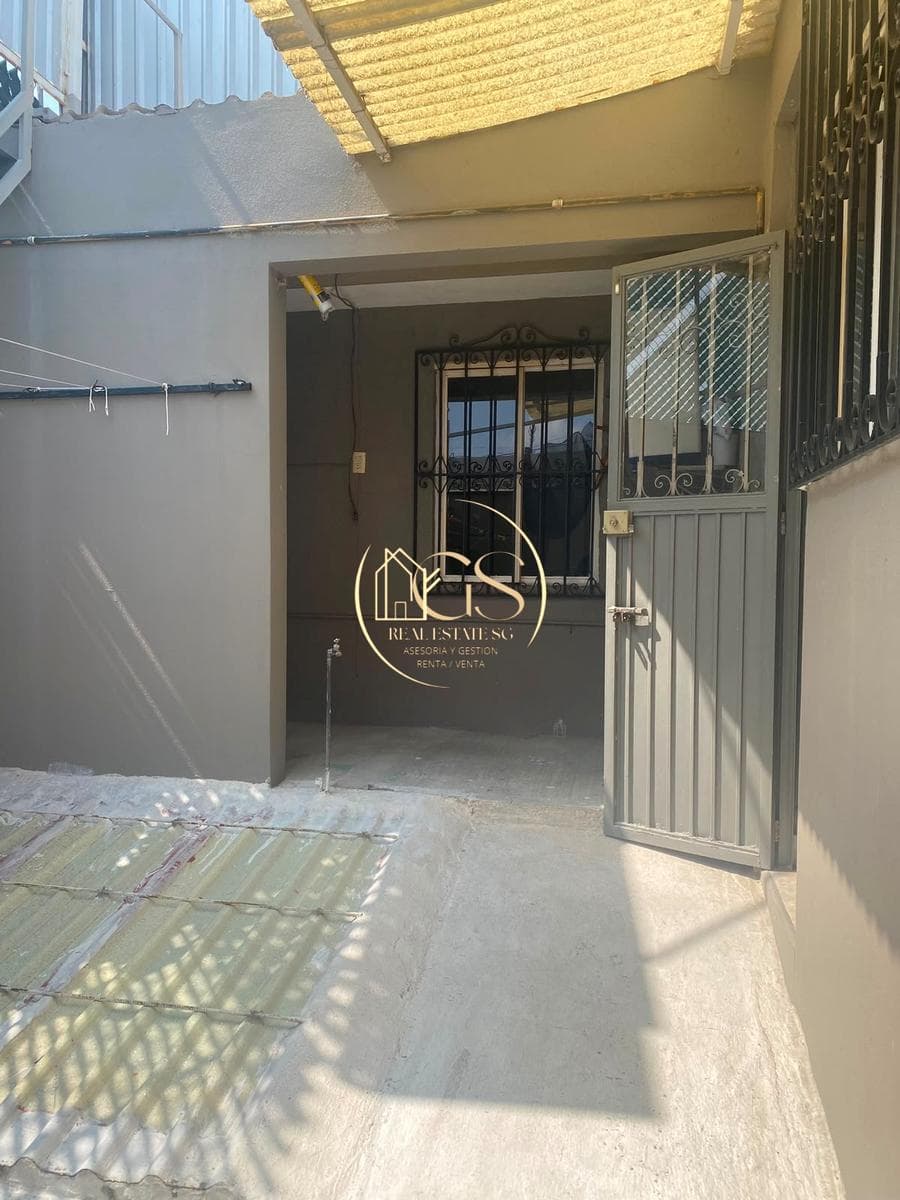 HOUSE FOR SALE IN LA JOYA, CELAYA