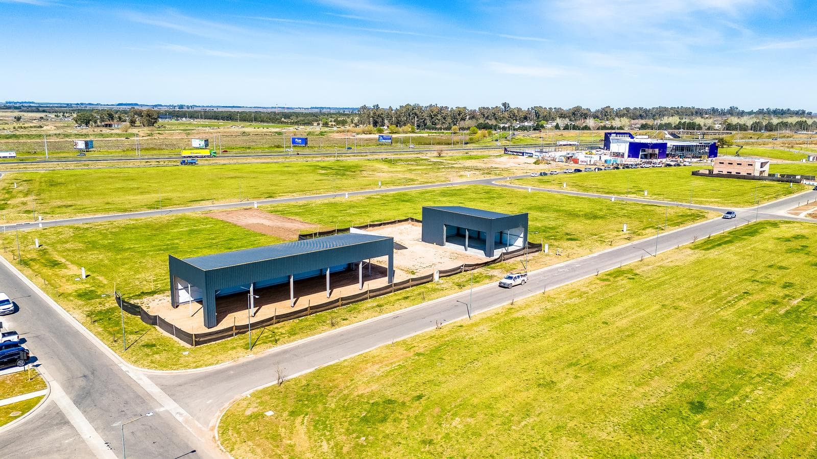 Local Comercial a estrenar de 300 m2 - Calmo Funes