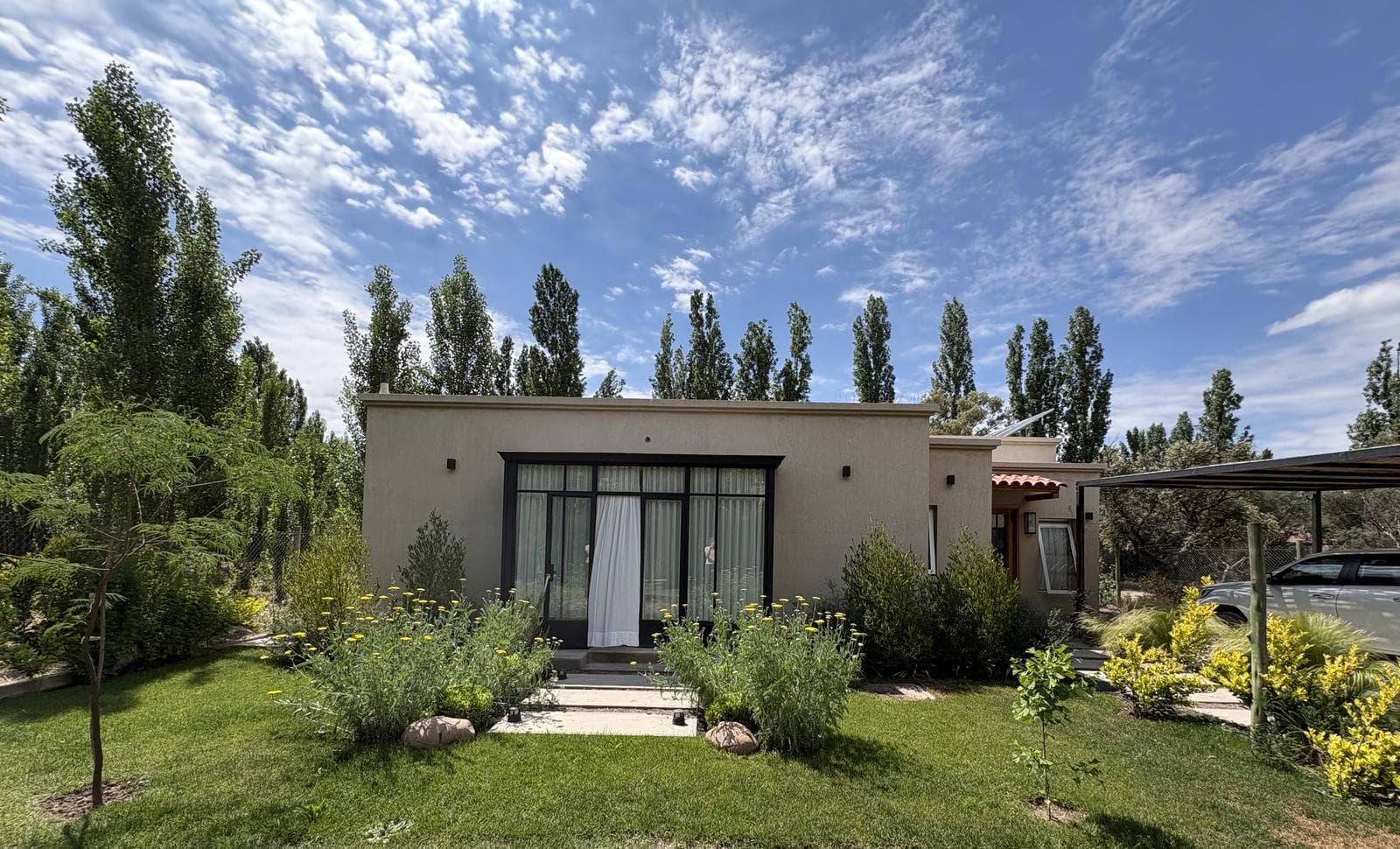 Casa en venta en calle Los Aromos 1500 Chacras de Coria