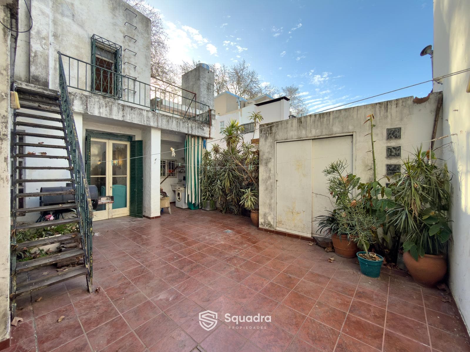 FOR SALE | TRADE - 4-bedroom house with garage, patio, and terrace balcony. Barrio Parque neighborhood - QUALIFIES FOR A LOAN.