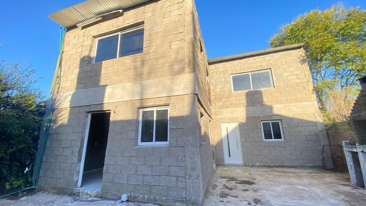 Alquiler departamento tipo dúplex 3 amb con espacio guarda coche en Bella Vista